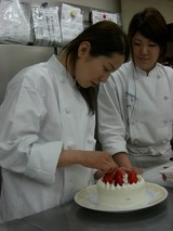 ケーキ作り！